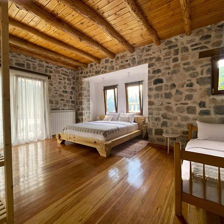 Valter & Drita'S Guesthouse Theth Esterno foto