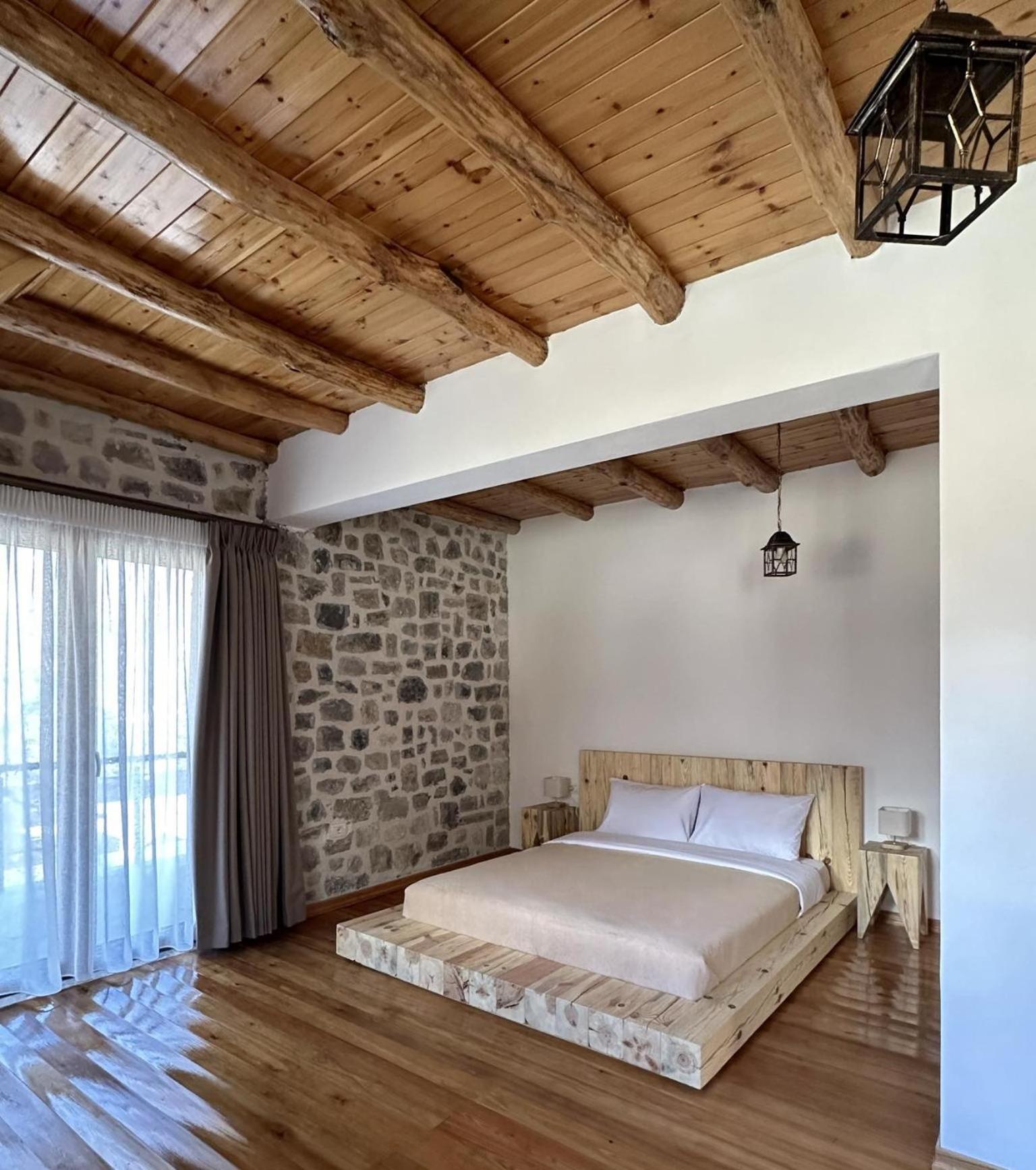 Valter & Drita'S Guesthouse Theth Esterno foto
