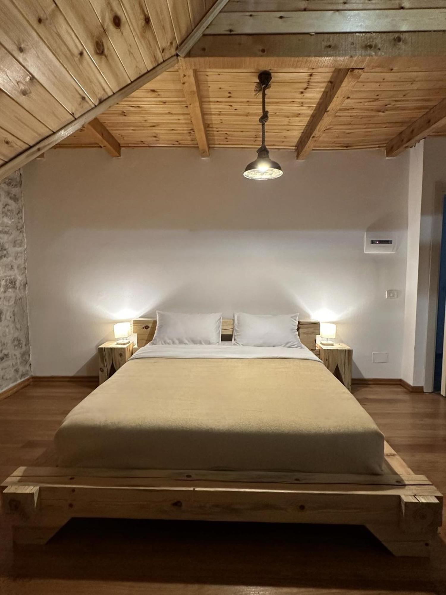 Valter & Drita'S Guesthouse Theth Esterno foto