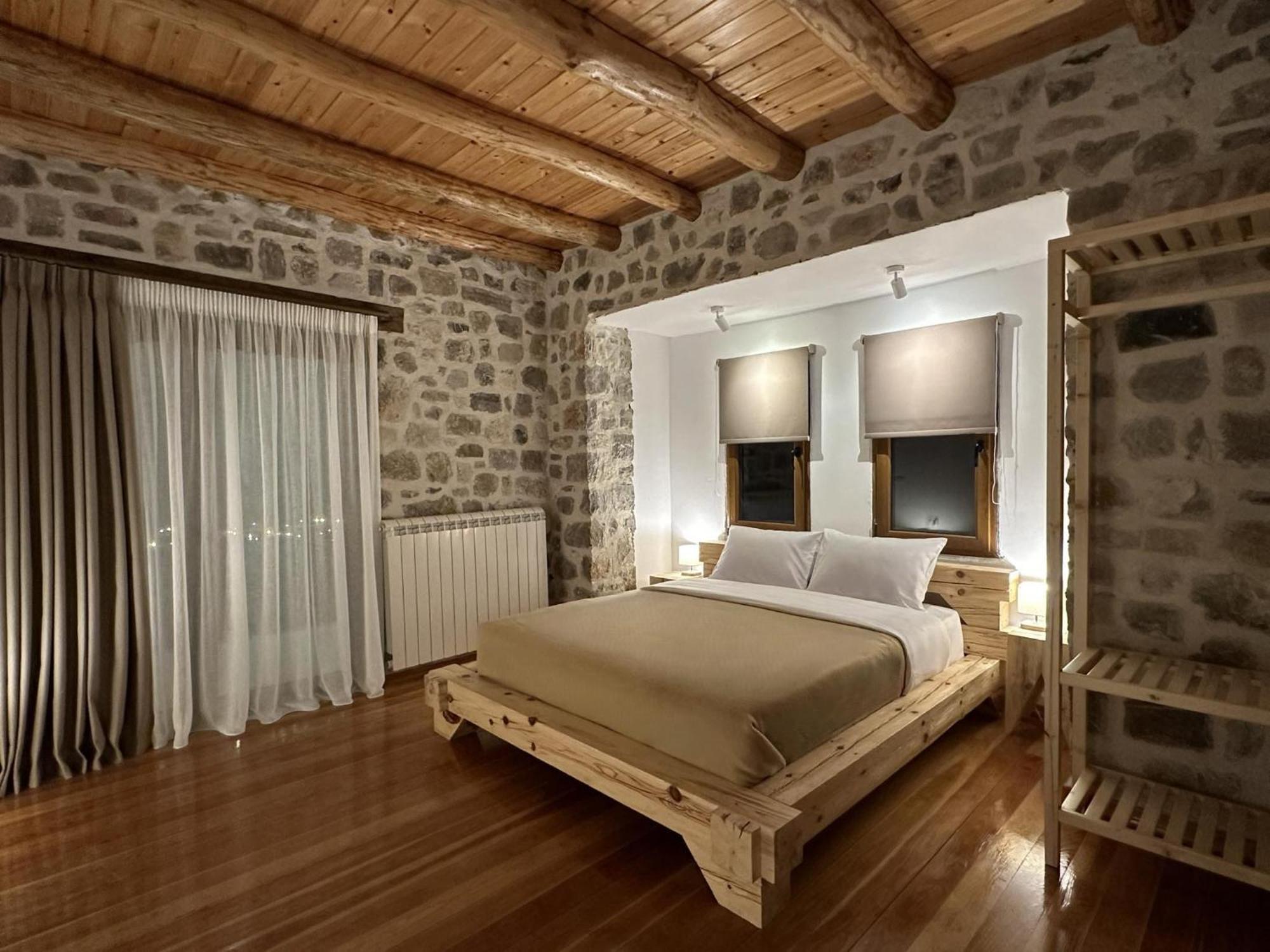 Valter & Drita'S Guesthouse Theth Esterno foto